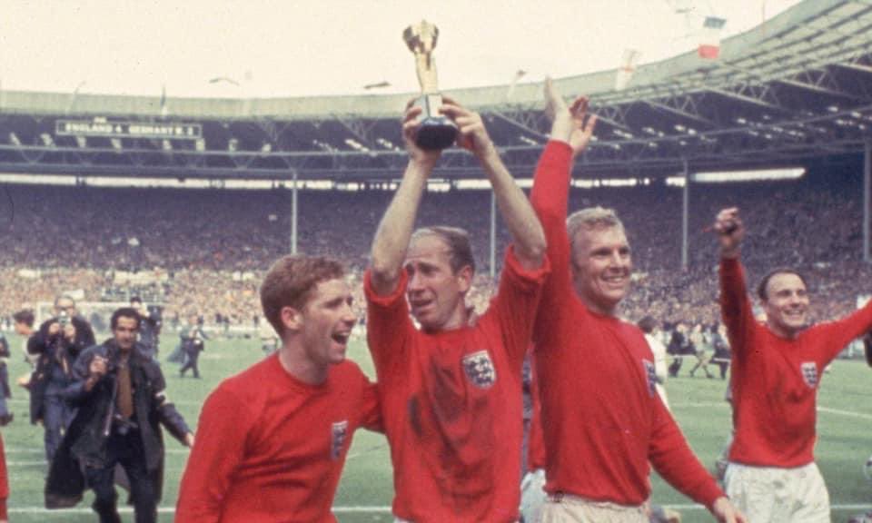 SIR BOBBY CHARLTON 1937 -2023

Ashington Football Club are saddened to hear of the loss of one our own greats. Sir Bobby Charlton has passed away at the age of 86.