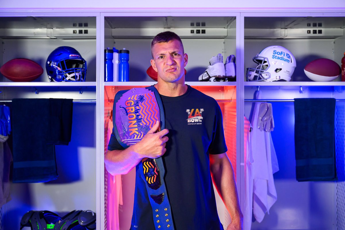 Rob Gronkowski tweet media