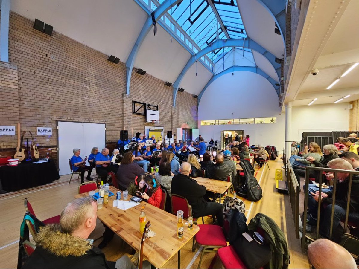 TheFlorrie's tweet photo. We hope you all had a fantastic time at last night's open mic! 🎸🎶🎙

Huge thanks to everyone who came down to support us, especially those who got up to perform ❤️

#FlorrieOpenMic https://t.co/0SdWTb1G16