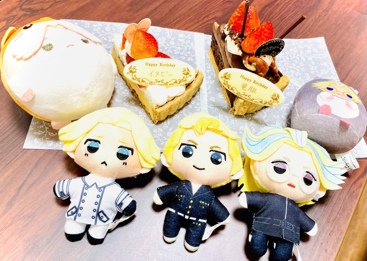 caffeine_tea11's tweet photo. ゆきちゃんといぬぴーとりんどくんのお誕生日お祝いしてきた！🍰🎉
横浜コラボも少し見て、とうみゅ4DXも楽しんできました…オタ活最高に楽しかったです…良い息抜きになった… https://t.co/ez9gAwqKpg