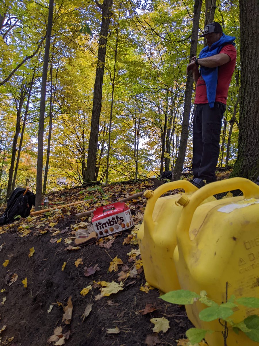 ZiggysCycleKW's tweet photo. Best trail building crew @WCCTrails 🤘
Thanks for the hard work! We 💙 donating breakfast to keep you energized! 🍩 ☕️
#hydrocut #hydrocuttrails #trailbuilding #trailbuilders #trailbuilderlife #kwawesome #explorewr #timbits #timhortons https://t.co/bPMLWpP7G2