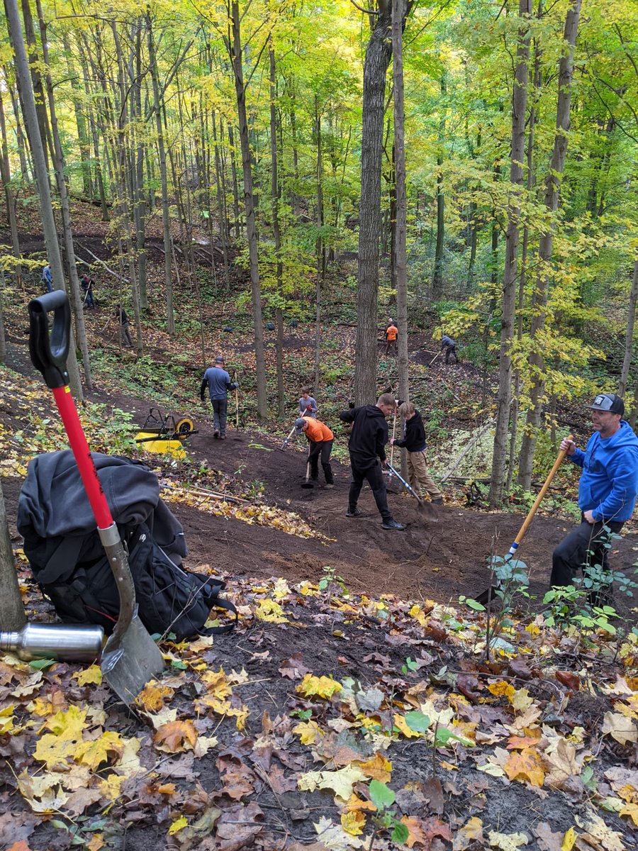 ZiggysCycleKW's tweet photo. Best trail building crew @WCCTrails 🤘
Thanks for the hard work! We 💙 donating breakfast to keep you energized! 🍩 ☕️
#hydrocut #hydrocuttrails #trailbuilding #trailbuilders #trailbuilderlife #kwawesome #explorewr #timbits #timhortons https://t.co/bPMLWpP7G2