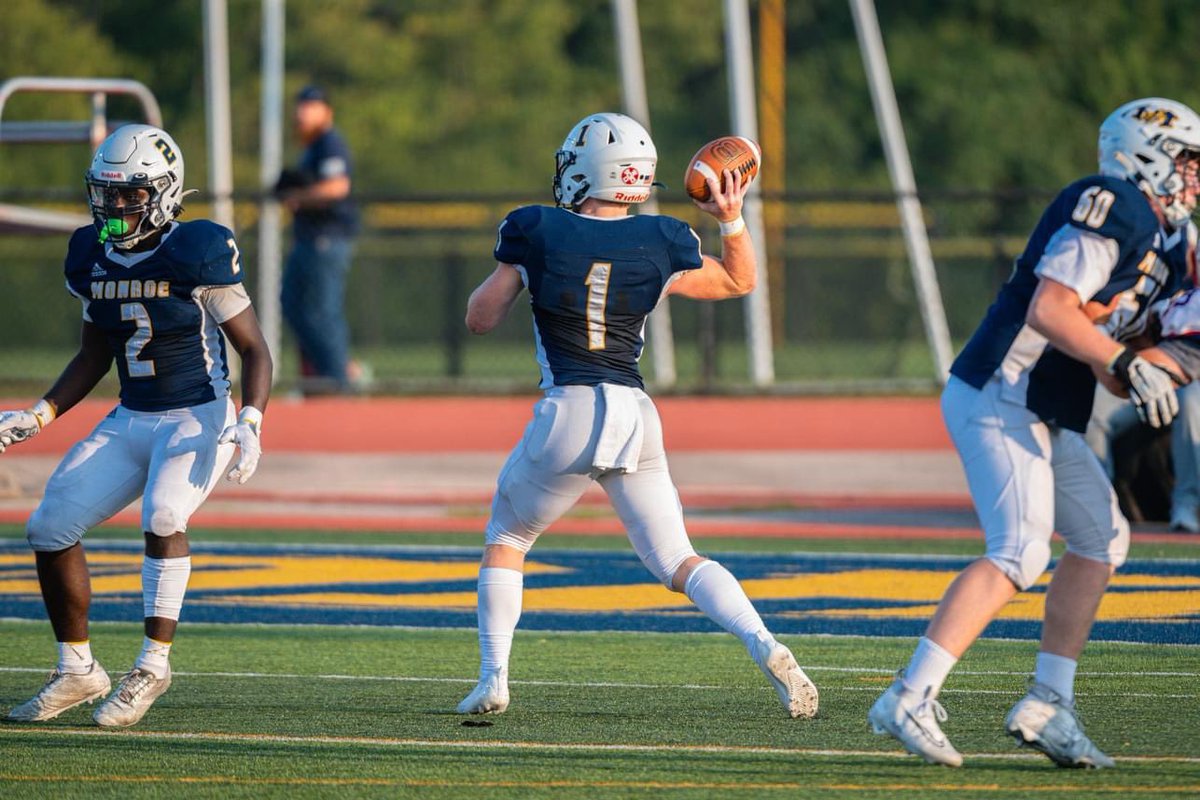 Very thankful I got to play the past 4 years at Monroe High School! Even after getting injured this year I’m very proud of our team and I’m thankful relationships I’ve made! <a href="/_MonroeFootball/">Monroe Football</a> <a href="/HornetsInGame/">Monroe Athletics</a> <a href="/CoachAlexKaiser/">Alex Kaiser Sr.</a> <a href="/_HornetStrength/">Monroe Strength and Conditioning</a>