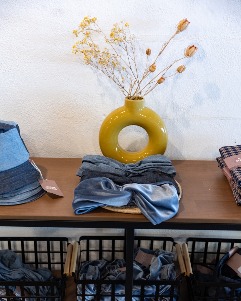 Austin, Texas! Today's a perfect day to stop by the BEST headwrap shop in the entire world! We're open from 12-6PM.⁠