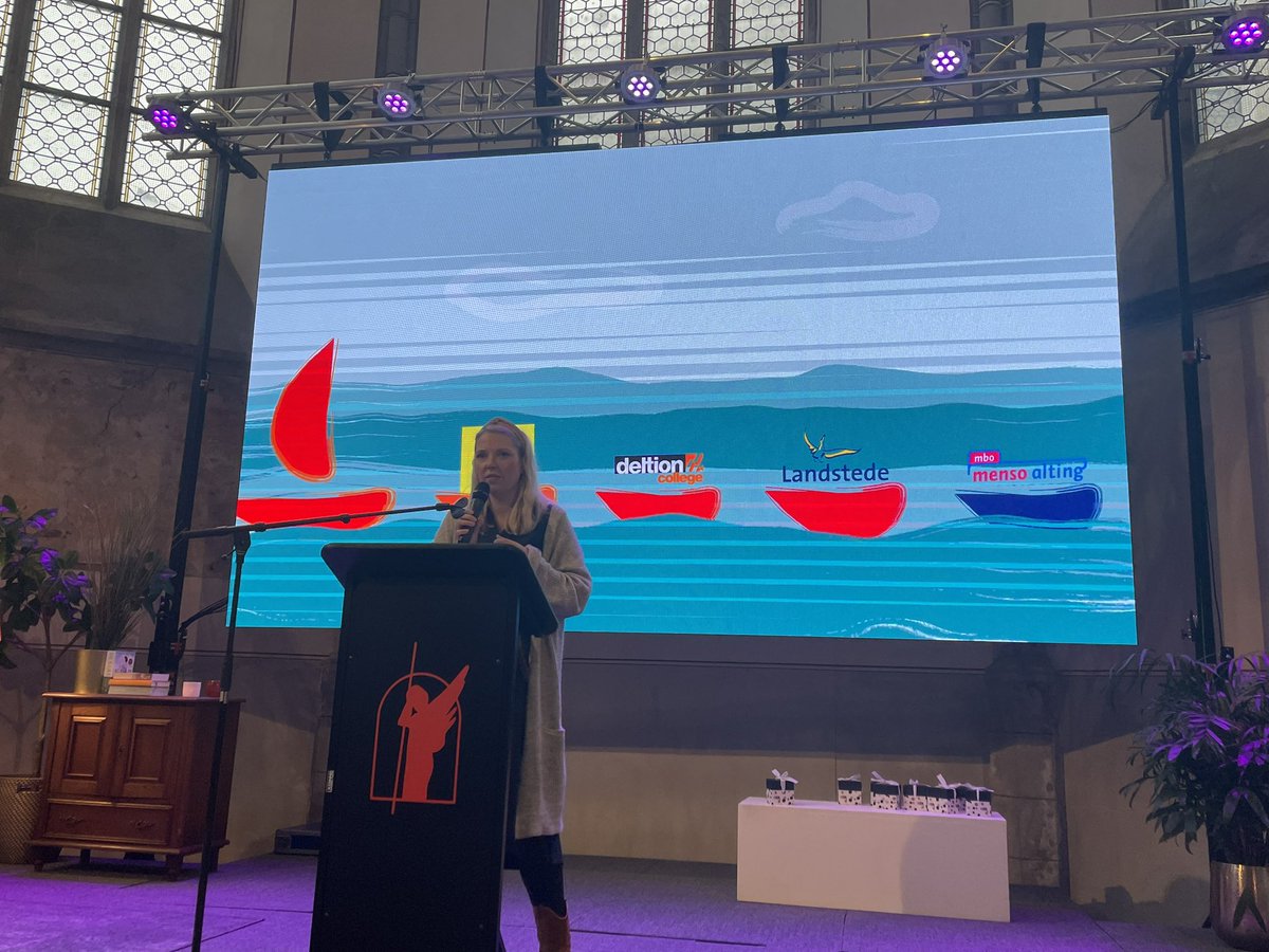 TheoRietkerk's tweet photo. Gisteren in aanwezigheid van oa >100 Maatjes en 96 studenten in de organisatie namens @Landstede een bijdrage geleverd aan 20-jarig jubileum van @MaatjeopMaat :”Omzien Op Ooghoogte” m.m.v. @dickdenbakker #FennaEefting @birgitweet @michielwill @phsnijders @nabilsahhar #ontmoeten https://t.co/NCH6BrOXit