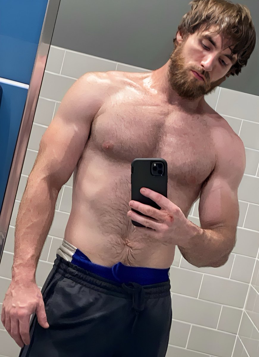 TravisLeeTucker tweet media