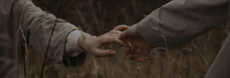 Lovandfear's tweet photo. Distance is not a problem, the problem is human beings, because we don't know how to love without touching, seeing or hearing, and love is felt not by the body but by the heart. 

- Book: One Hundred Years of Solitude) https://t.co/g0EbFnvy6g