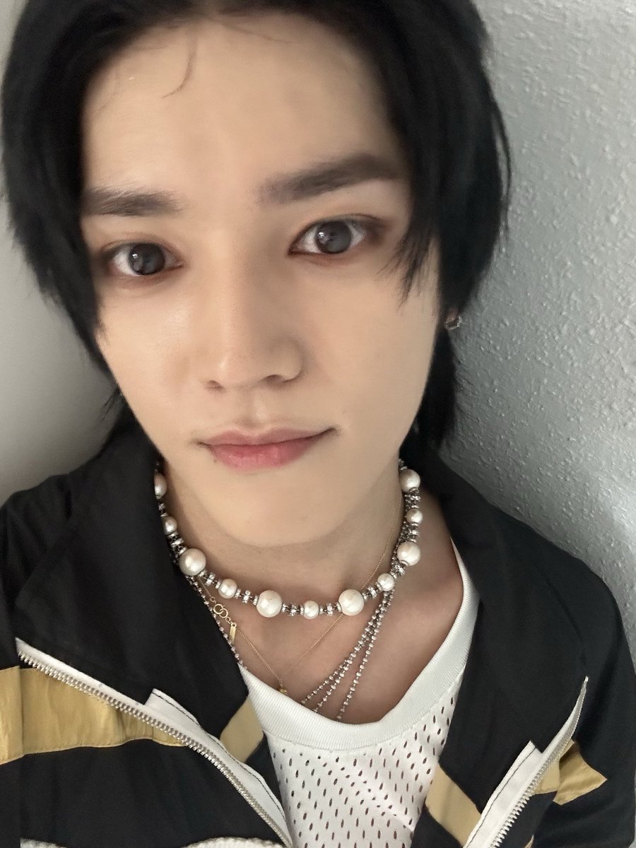taeyong pics tweet media