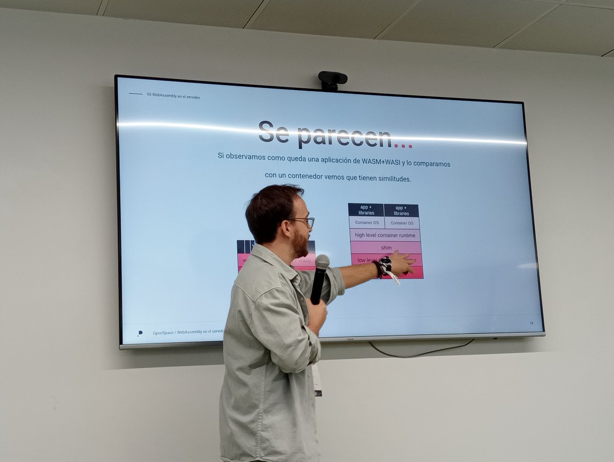 ycnannamela's tweet image. "Write once, run everywhere" algún día lo logrará WASMI, nos ha dicho Juan en esa divertida charla @WebAssemblyNews en Open Space de @paradigmate #loveJava #docker #webassembly