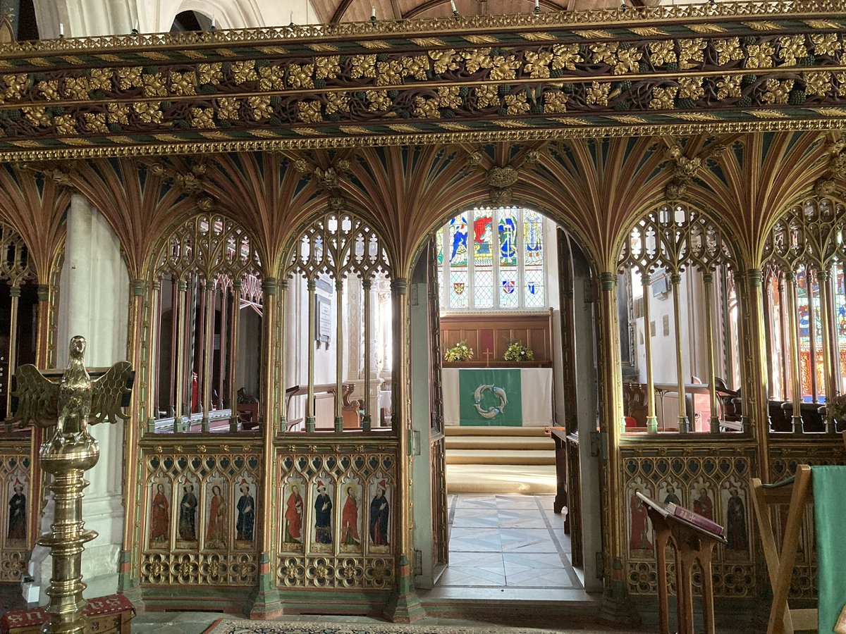 DevonBuildingsG's tweet photo. The afternoon was spent at the largely C15th Church of SSPeter, Paul &amp; Thomas of Canterbury #BoveyTracey #GreenMen #roodscreen #medieval Gorgeous! https://t.co/Nc4MyYmks7