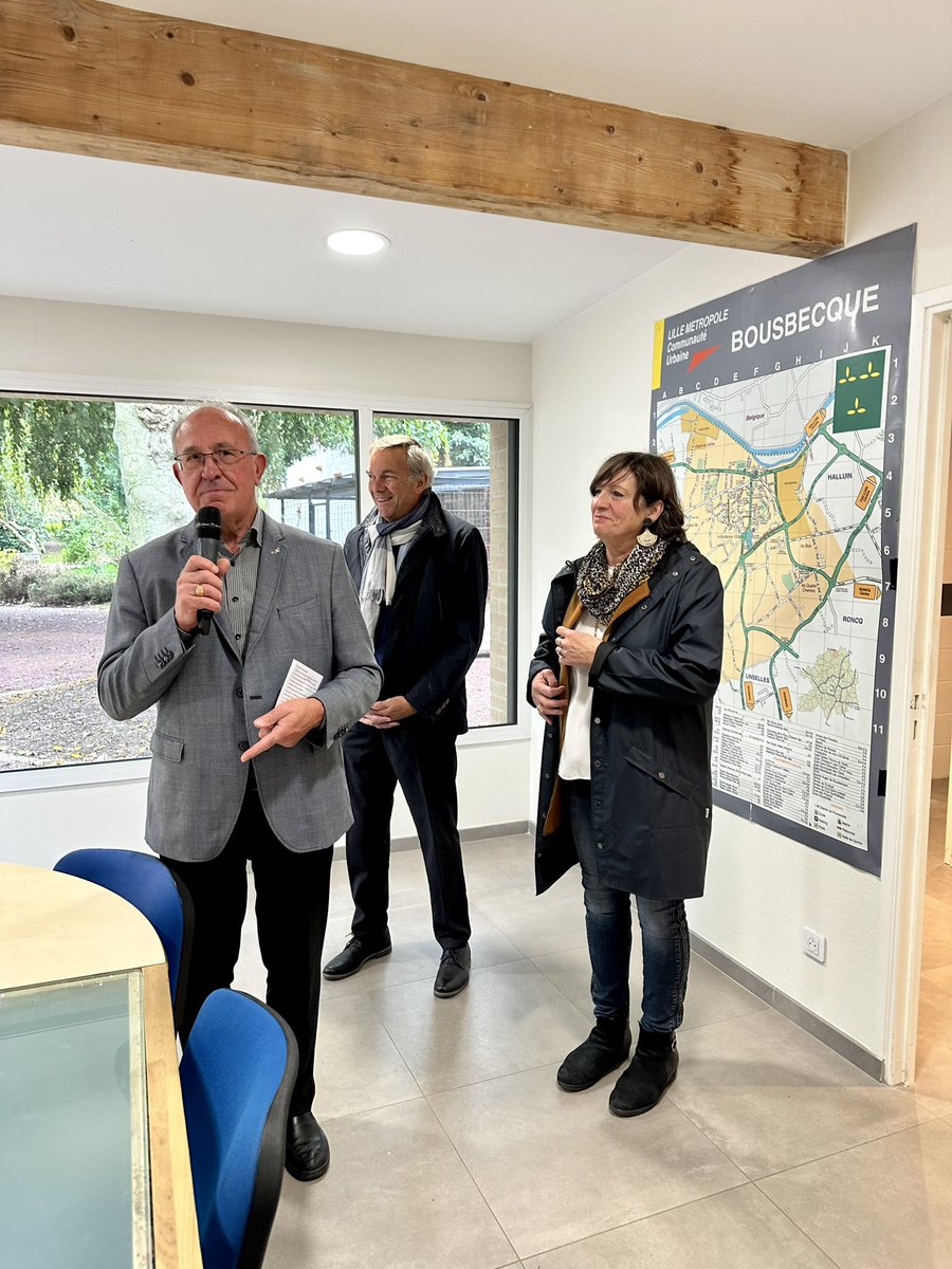 jhoussin's tweet photo. À #Bousbecque à l’occasion des portes ouvertes marquant la fin des travaux de rénovation de l’Hotel de Ville. Soutenu par @departement59 dans le cadre des #ADVB @christianpoiret https://t.co/uTTTpDiYEf