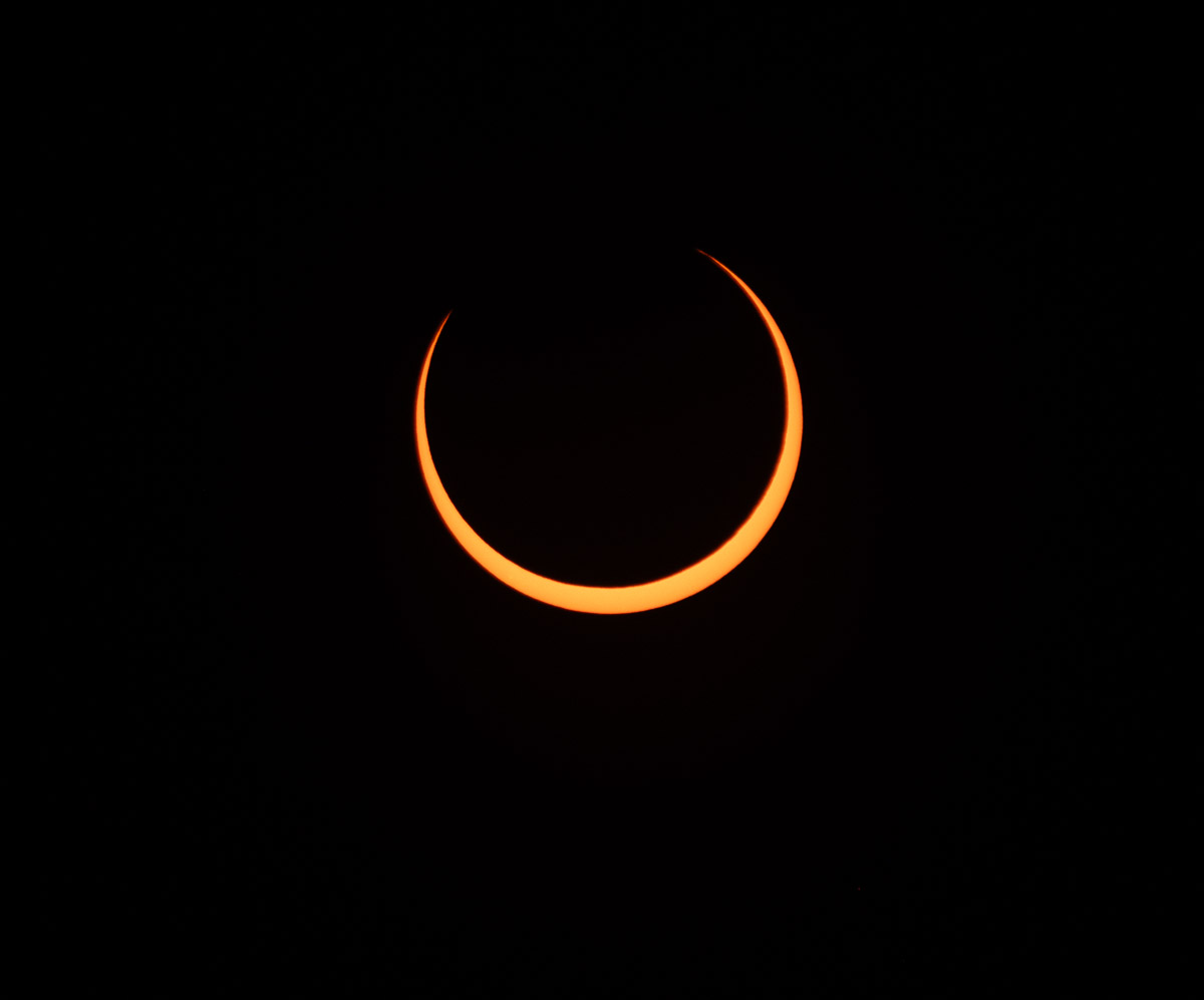 Gm! Playing around with my #Eclipse2023 

First time to photograph and experience an eclipse. Hope to see the total eclipse near year.

Still love the thin crescent the most, although the ring of fire is pretty cool too.