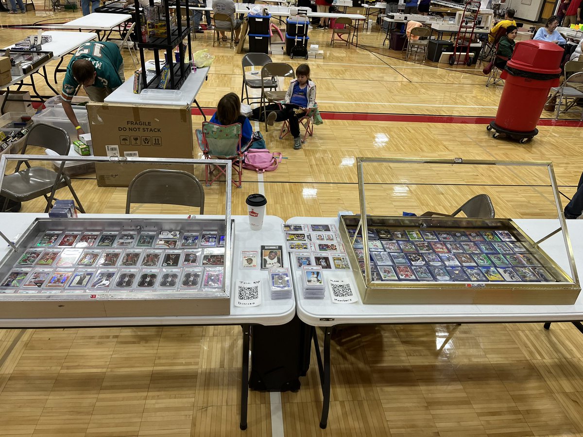 Grant likes 🏈 ⚽️ 🏀 cards tweet media