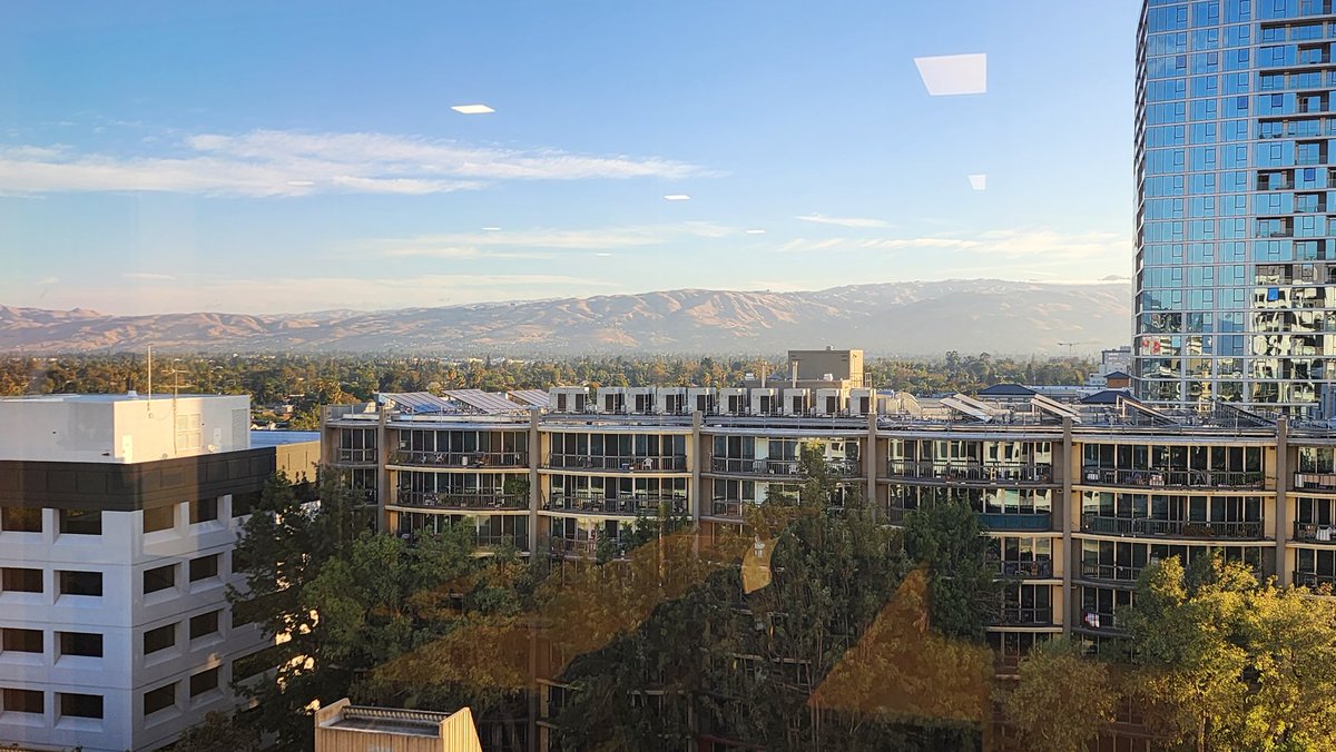 SavranWeb's tweet image. #sqlsaturday silicon valley is starting.