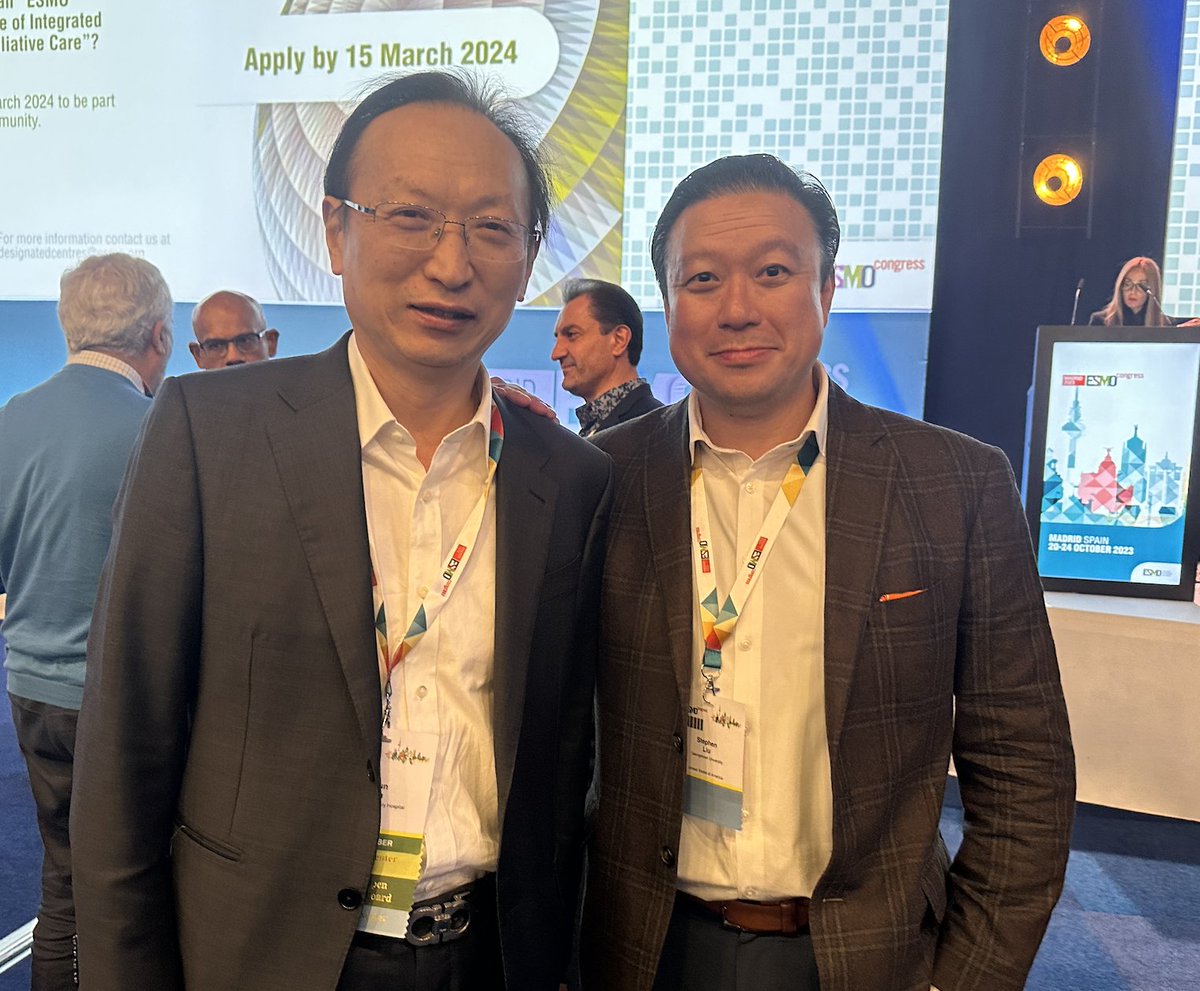 What an impactful Presidential symposium at #ESMO23. THREE @NEJM articles already: selpercatinib in #RET NSCLC, selpercatinib in medullary thyroid, and amivantamab with chemo in #EGFR exon 20. Congrats to Prof. Caicun Zhou - two first-author NEJM papers in one day!