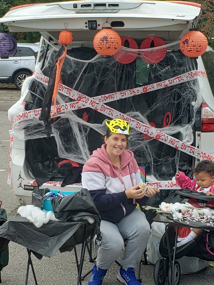 CollegeHillCPS's tweet image. Our College Hill PTO is off to an amazing start with the first annual &quot;Harvest Fest.&quot; Exciting events are coming your way!