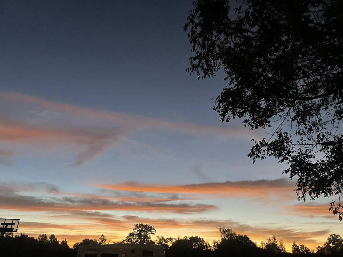 sbmorris99's tweet photo. @wfaaweather This was at 6:45am in East TX #903 https://t.co/doofc8IwQ2