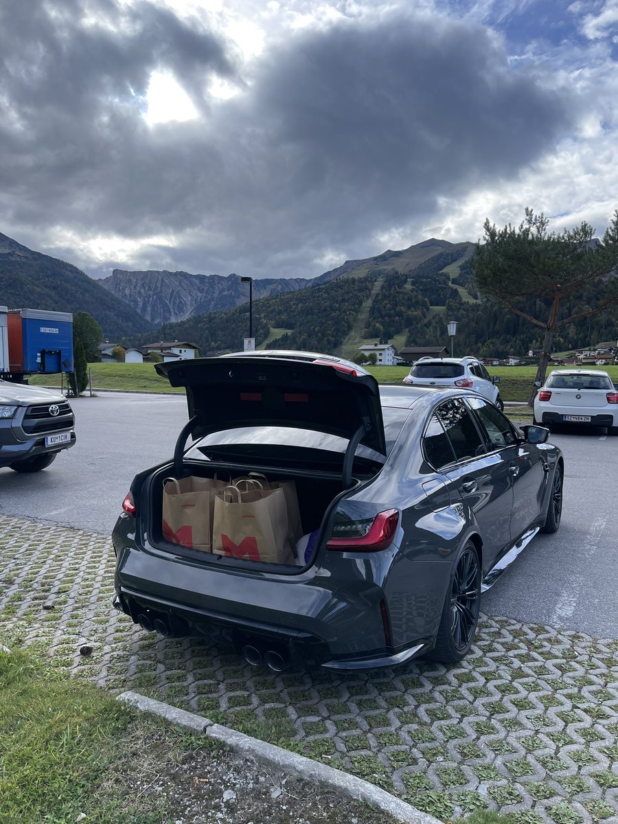 timrodie's tweet photo. I appear to have done well with a VW Tiguan or similar… Sixt at Munich said “we only have electric cars right now. Or you can have this for much less than it should cost”… https://t.co/DiMWVc5SgG
