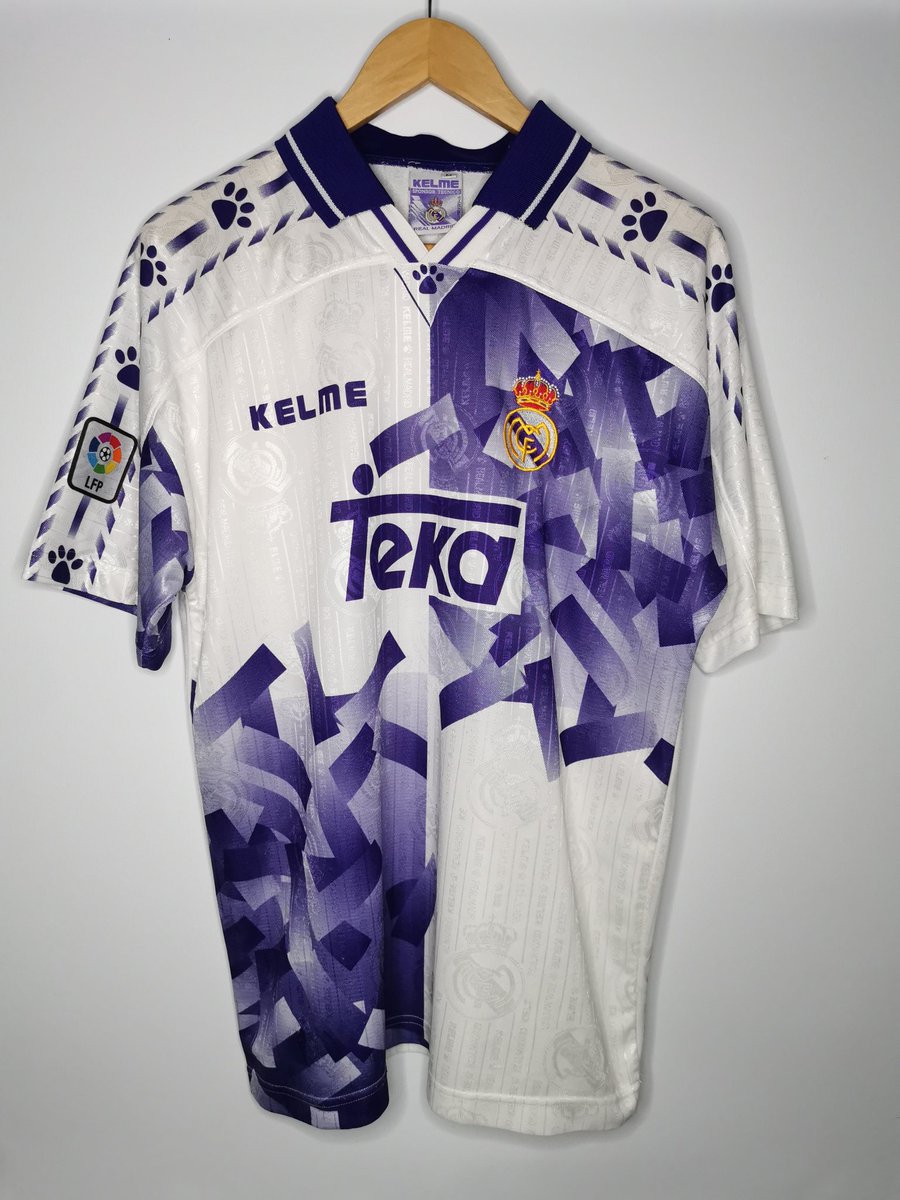 FootballShirtie's tweet image. 💥 16 Real Madrid shirts hitting the site at 5pm

💜 Included this classic from 1996 too - such a 90's beauty!!

#AuthenticAlways #FootballShirts #RealMadrid #HalaMadrid