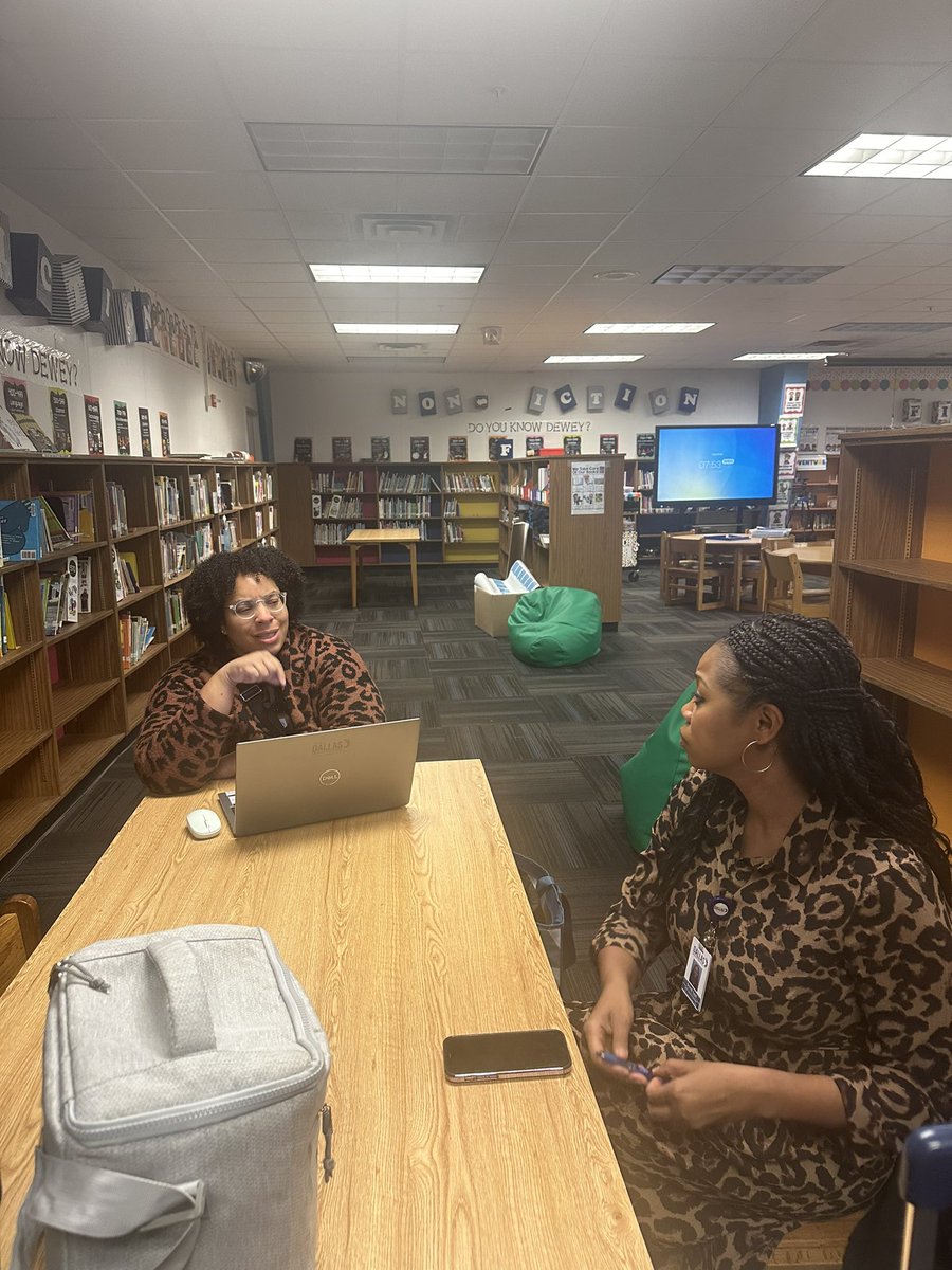 🏫 Campus visits this week offer a chance to explore how we can best support teachers and students. Early Learning team, Brandi and Cindel, right there, collaborating side by side, planning the next steps for support at Young Elementary. @DrElenaSHill @MurilloDebbie1 @Mo1Ramirez