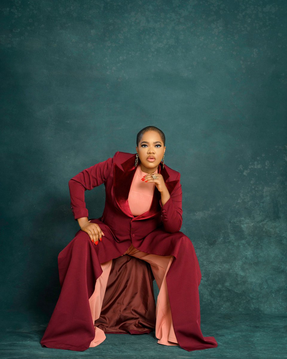 toyin_abraham1's tweet image. Malaika is coming on the ……………………
.
Outfit @thekimcouture 
.
Stylist @gabrielanthonys 
.
💄 @danielstudio_001 
.
📸 @boboiso @boboiso 
.
#imissyouall #malaikathemovie #malaikaiscoming #agonyofwomen