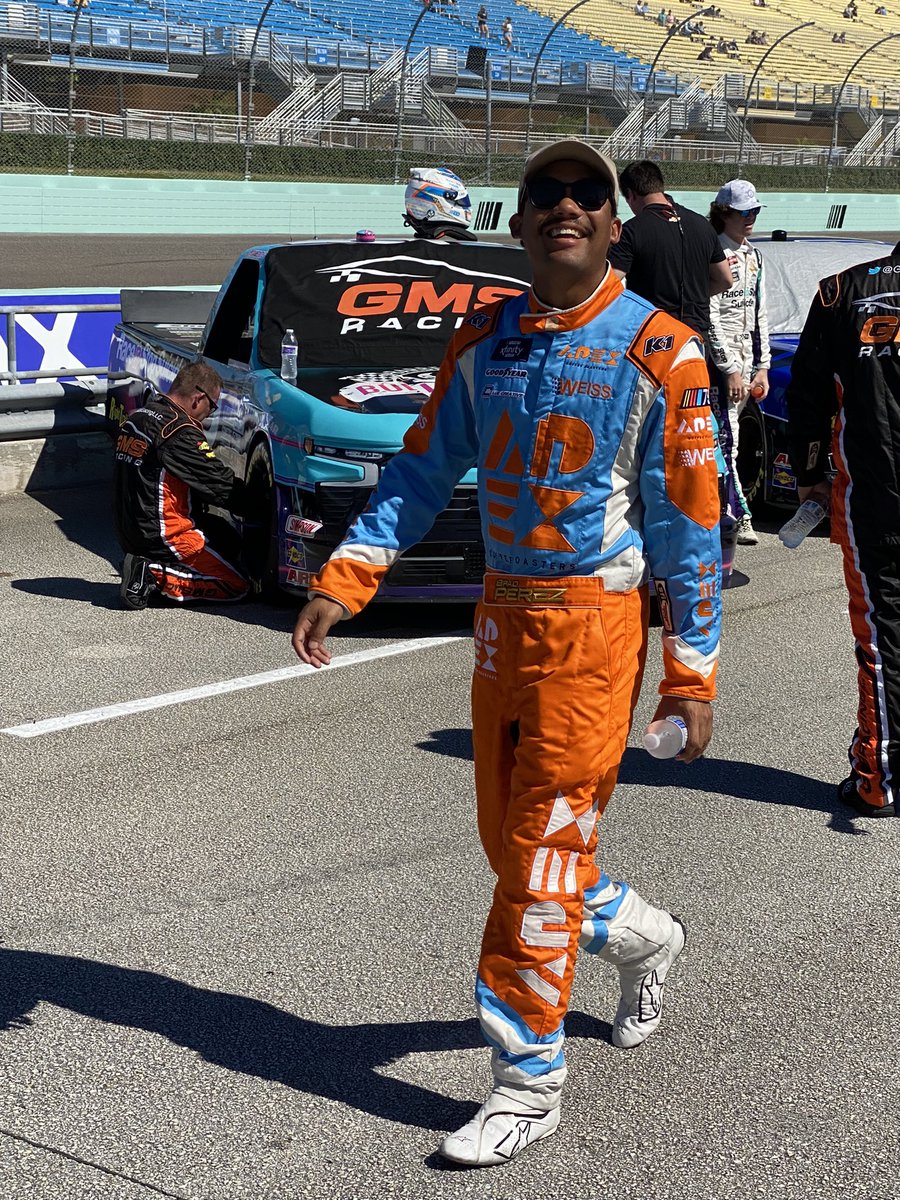 Such a cool story today for @bradxperez. Grew up in the Miami area, worked all sorts of odd jobs (valet-parking cars at a beach resort, manager at a frozen yogurt shop, customer service rep at Kohl’s). Now comes to his home track for a third career oval start and qualified 18th.