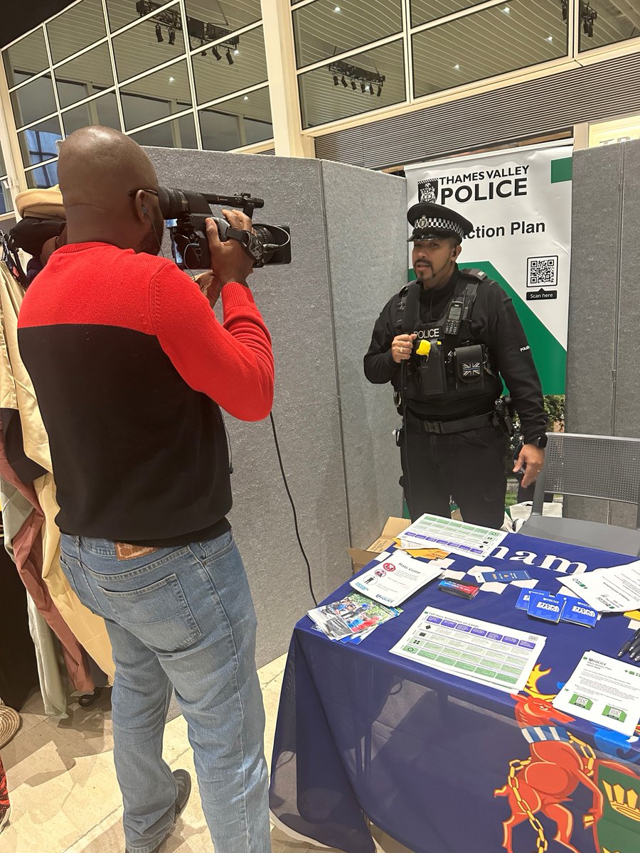 tvp_mk's tweet photo. Superintendent Ballie, North NHPT PC's and MK CADO had the pleasure of meeting many amazing people at the Black History Month Exhibition at Middleton Hall in CMK today to talk about Hate Crime Awareness Week and TVP's Race Action Plan. #P5814 #RaceActionPlan #CADO #NHPT https://t.co/7XS0xhLDqF