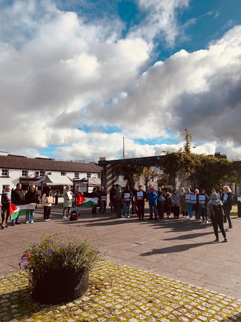 Our members were out today in Maynooth and at nat'l demo in Dublin in solidarity w ppl of Palestine. Huge support! ✊🇵🇸 Stop the ethnic cleansing of the Palestinian ppl! Please support @ipsc48 @CelbridgePSC #kildarepalestinesolidaritycampaign events where you are