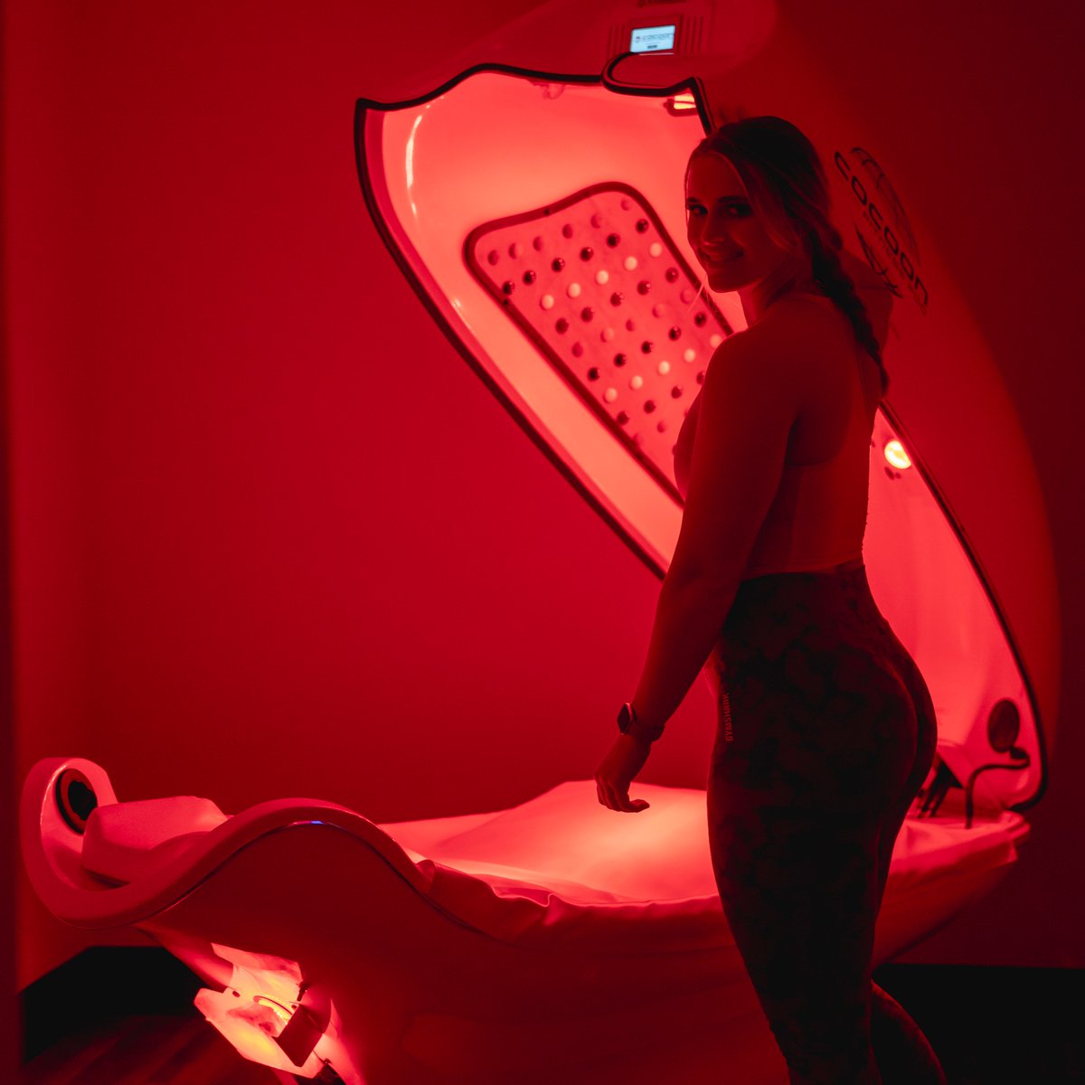 Seeing RED at Chiefs Fit Plaza! Infrared cocoon and red light therapy is available in our Recovery Zone. All members receive a free trial session, book yours today.