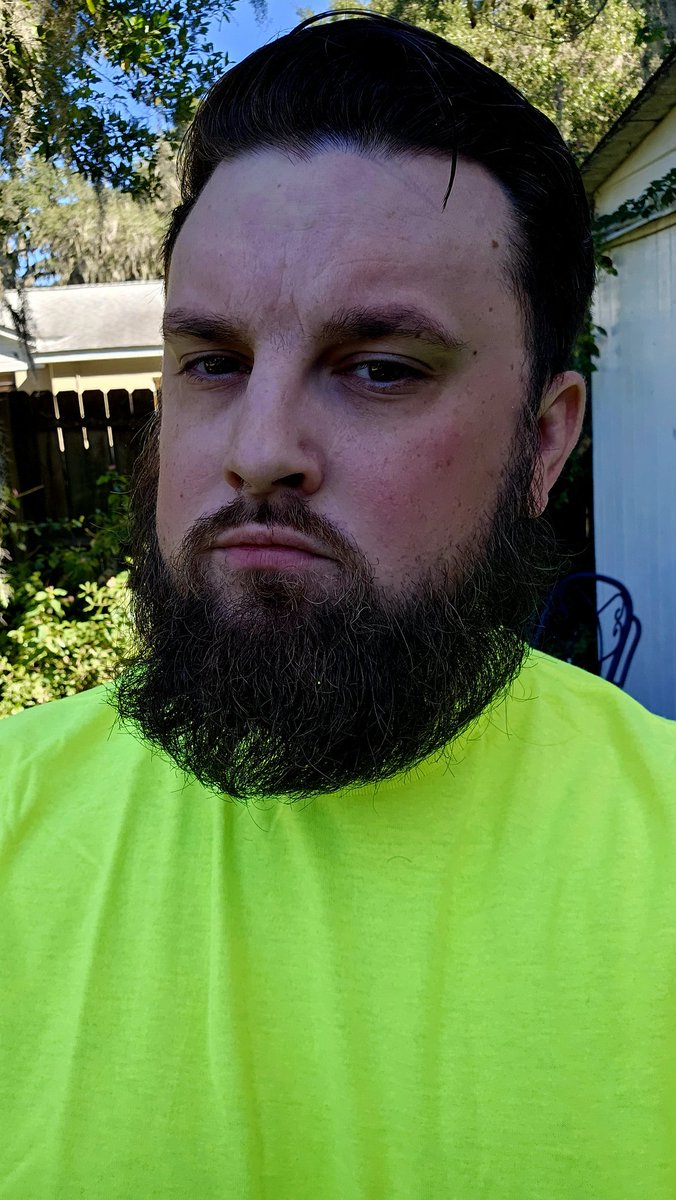 This beard is flourishing! 

Today was just a light oil application, and some of our beard butter!

#beardedstyle #BeardCare #beardroutine #beardcareproducts #BeardedMentality