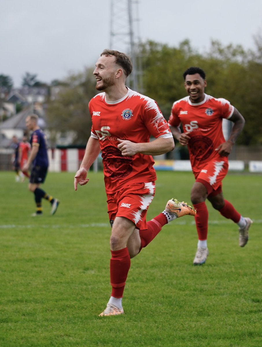 FT: Bideford 3 (Buchan 45, 87, Turner 65) Wimborne Town 1 (Bedford 4)

It’s a brilliant win for Bideford and an excellent performance! Goals from Buchan (2) and Turner help The Robins come from behind for a big three points!

#ROBINS