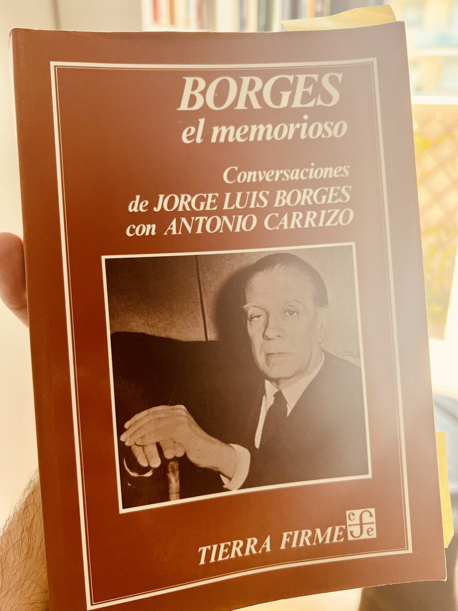 Carrizo. ¿A qué edad llegó a Ginebra y que hizo usted en Ginebra?
Borges. Bueno, digamos los años... no sé si puedo decir esenciales, porque todos los años son esenciales, pero yo llegué... llegamos en el año 1914. Tan ignorantes, que no sabíamos que sería el primer año de la