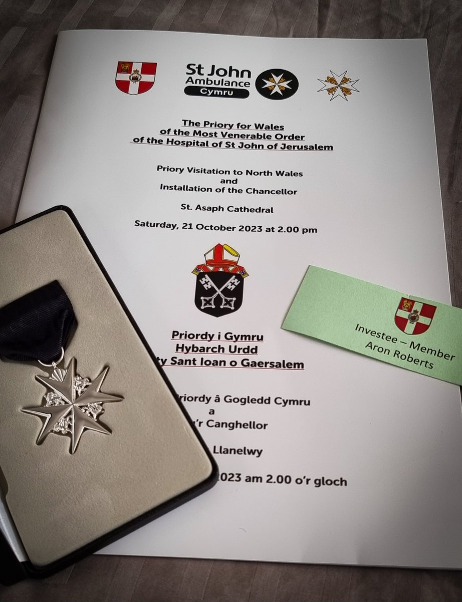 Aron Roberts 馃彺鬆仹鬆仮鬆伔鬆伂鬆伋鬆伩 (@aronjroberts) on Twitter photo Had a lovely afternoon in at the <a href="/PrioryWales/">St John Priory for Wales</a> visitation in St Asaph. Congratulations to all those who recieved awards 馃弲 Had a lovely afternoon in at the <a href="/PrioryWales/">St John Priory for Wales</a> visitation in St Asaph. Congratulations to all those who recieved awards 馃弲