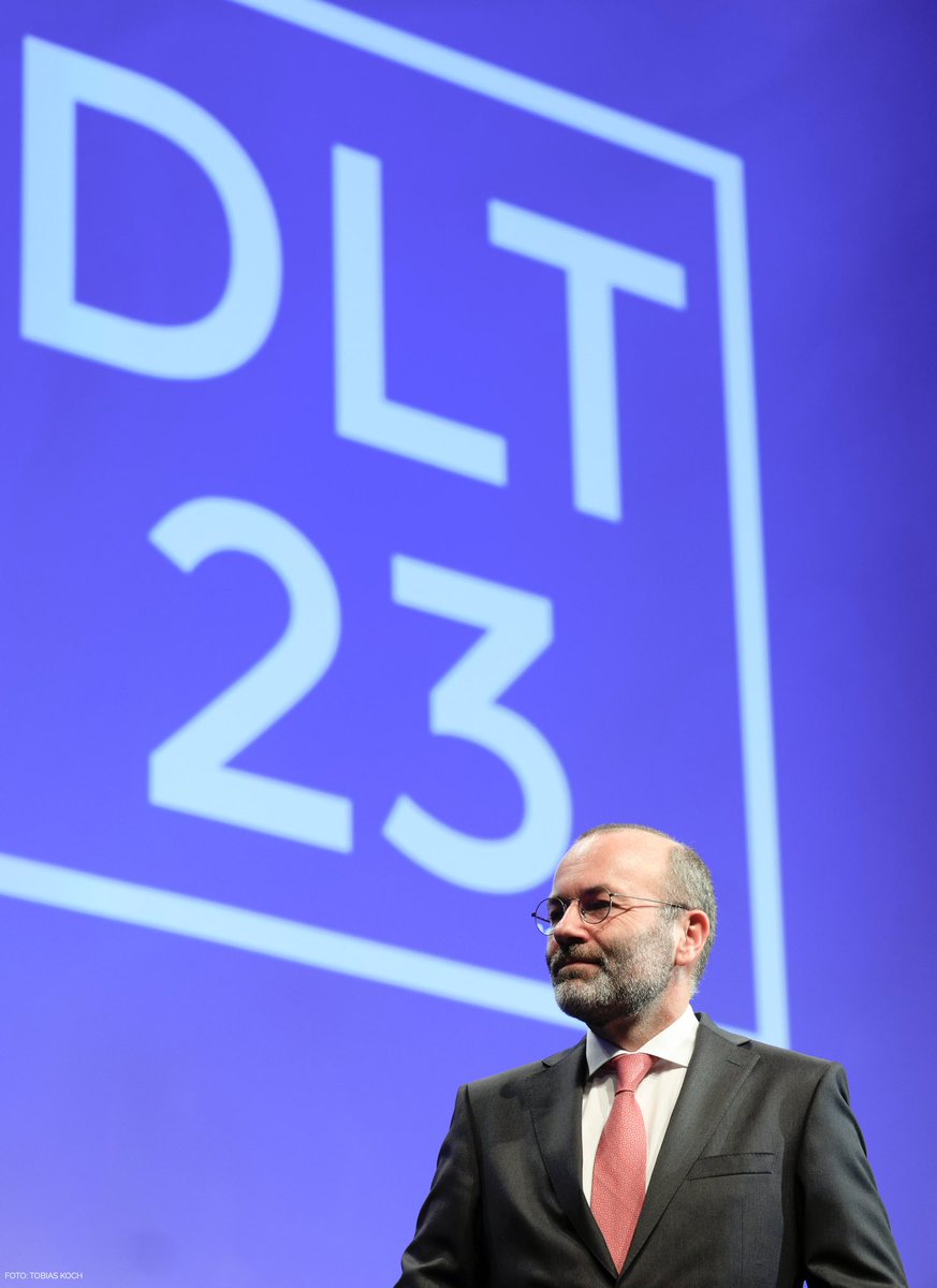 ManfredWeber's tweet photo. Wir brauchen in Deutschland und Europa keine Angstmacherei, sondern Mutmacher. Wir können #unserEuropa nur mit Mut und Leidenschaft zukunftsfest machen. Dabei kommt es vor allem auf die junge Generation an. #DLT23 2/2 https://t.co/M36vIpY0zb
