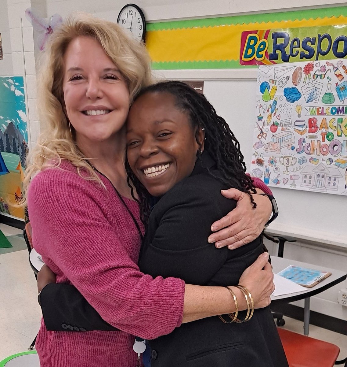 We had a visit from our @HISD_ACC Counseling Coordinator, Barbara Finkle, who just happens to be my favorite teacher of all time from 4th grade at Poe ES! We've had a lifelong connection & I'm so glad she's still part of my life seeing me lead all grown up!