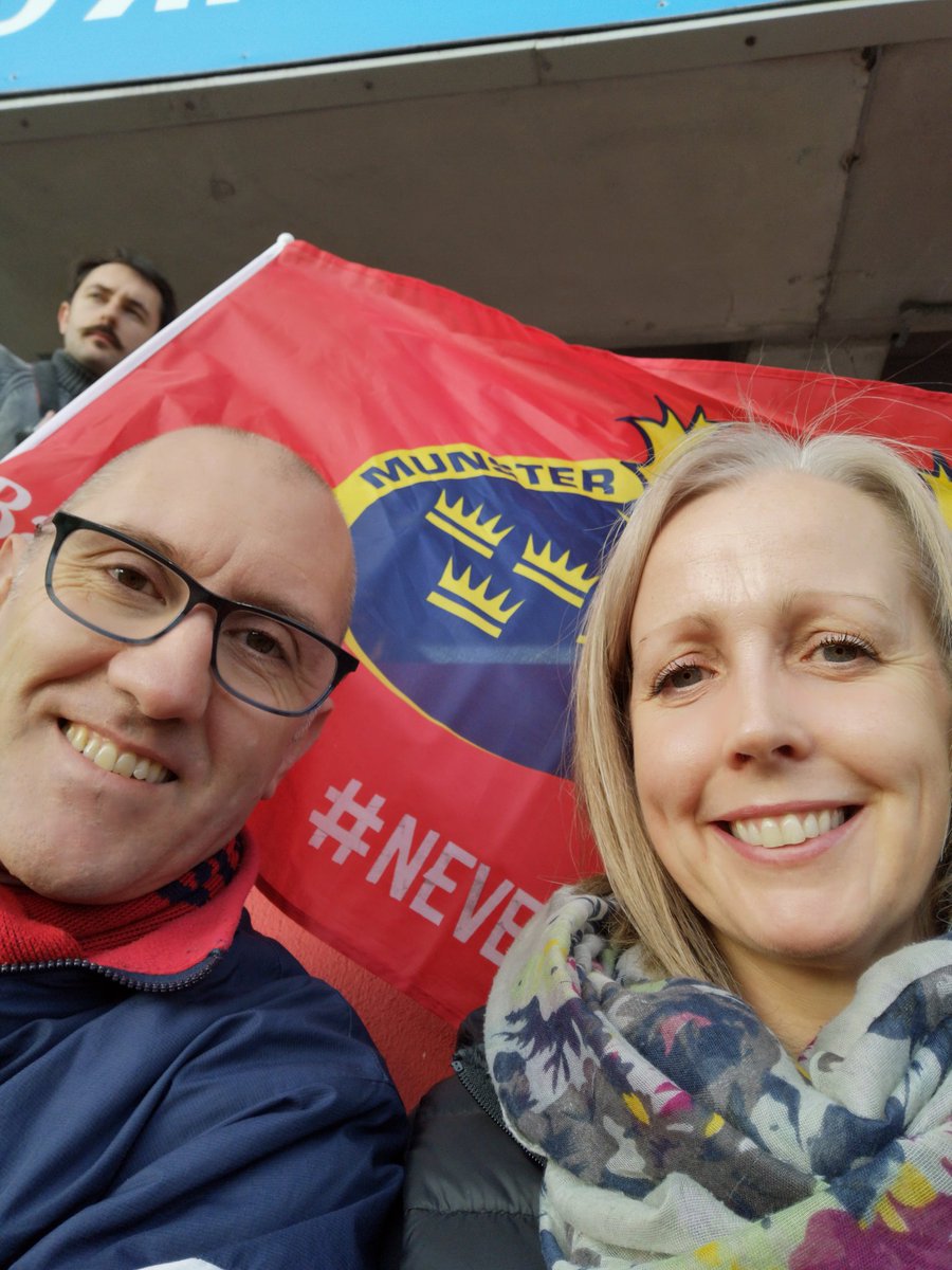 Welcome back Munster 💪🏉😁 #MUNvSHA #URC #SUAF #thomondparkselfie