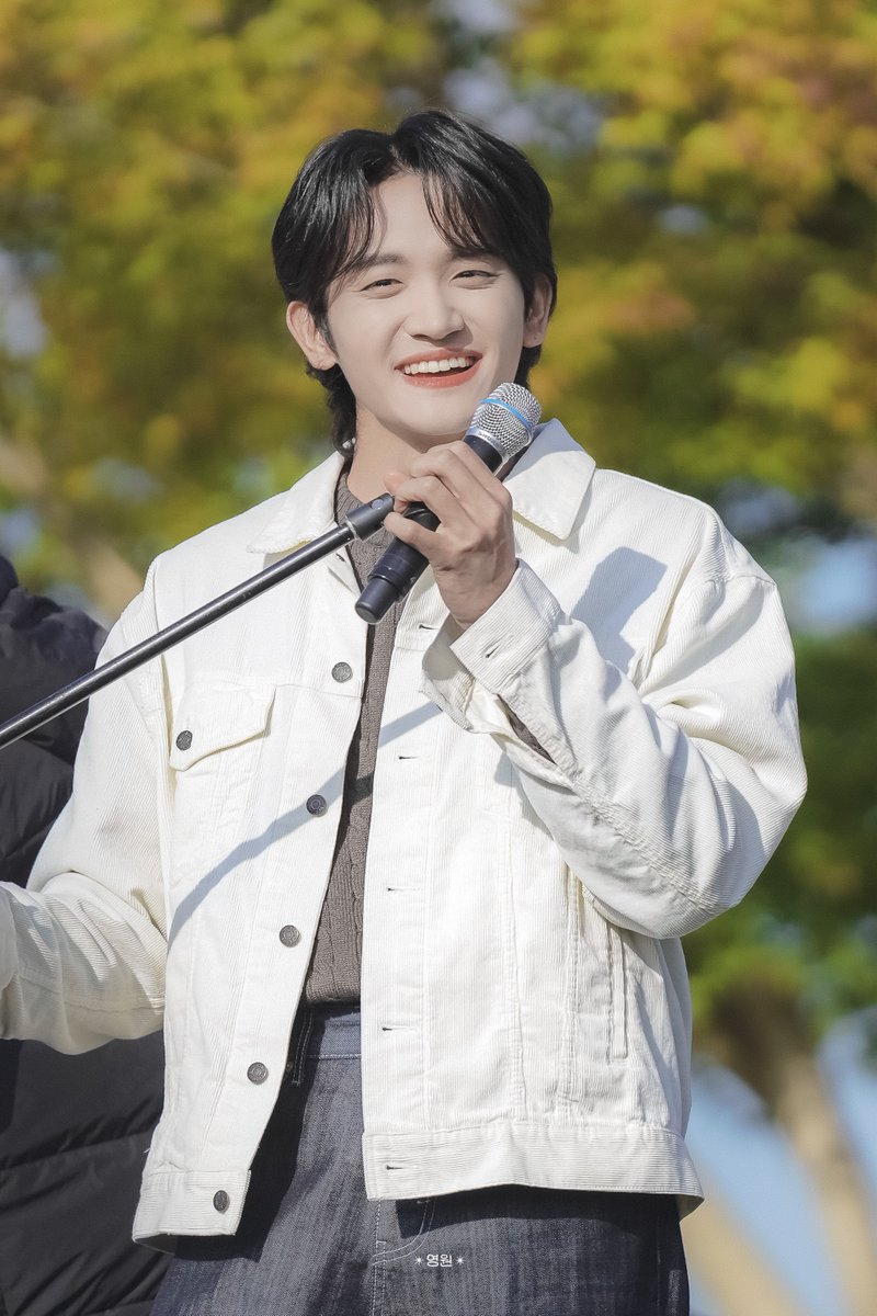 eternityforWON's tweet photo. 231021 나주박물관 #루시 #조원상

폭닥폭닥 가을이 왓써요 🍂 https://t.co/dteM2THAMI