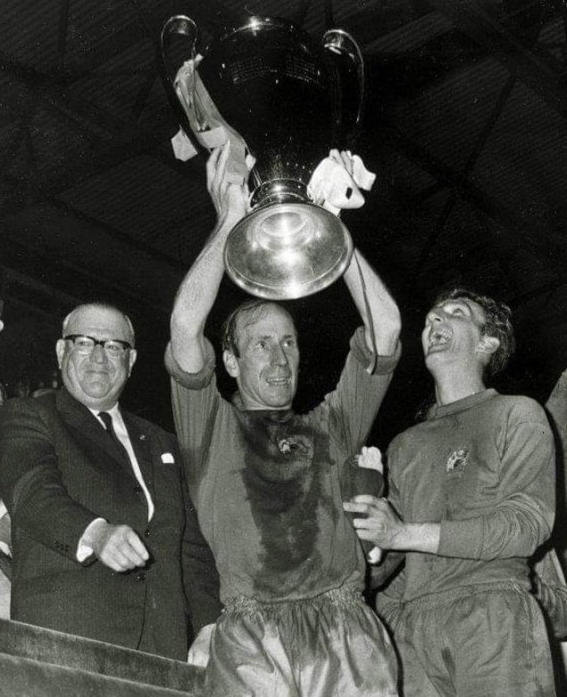 European Cup winner, World Cup winner, Ballon d'Or winner and one of the greatest Manchester United players of all time. Lifting the European Cup of 1968 with Red Devils was an absolute milestone for the legendary history of our club. Rest In Peace Sir Bobby Charlton 🙏