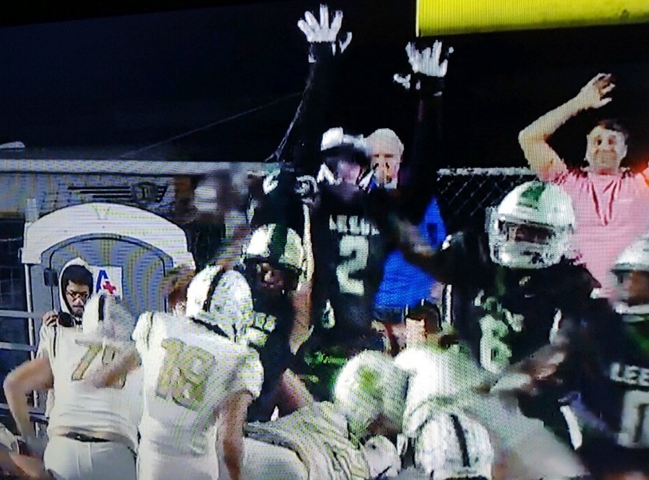 tylerwaldrep's tweet photo. Going to empty camera roll starting w/ a frame-by-frame breakdown of the @LeedsFTBL FG block. (Thanks, @bobwaldrep, for grabbing the frames).

I watched this play 12 times. Best I can tell @yvngkavion makes contact with the ball based on the way it spins left. Could be wrong 🤷‍♂️ https://t.co/mGCU4qAnwt