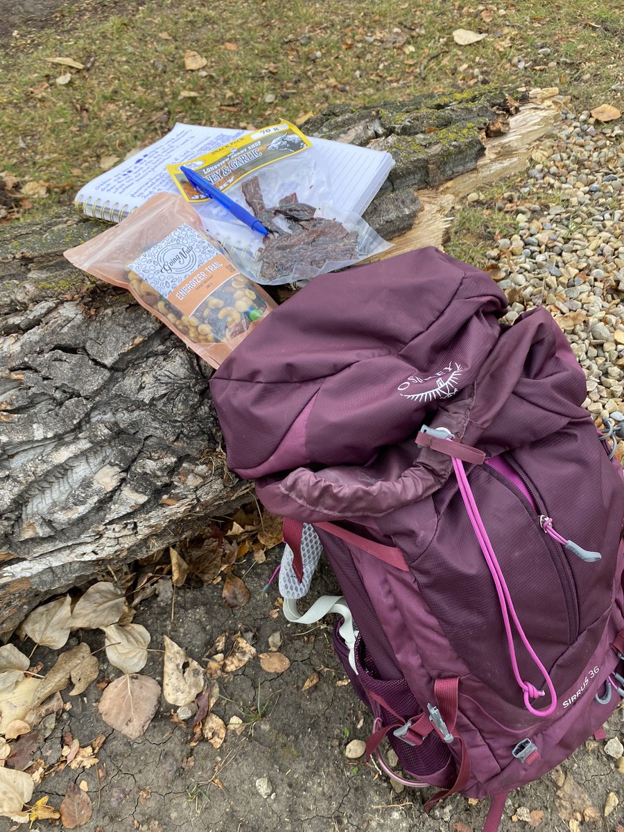 CatherineB81977's tweet photo. @asforan #EDUC520
Some of my favourite snacks while taking a break from class! https://t.co/2mg1dWgNIN