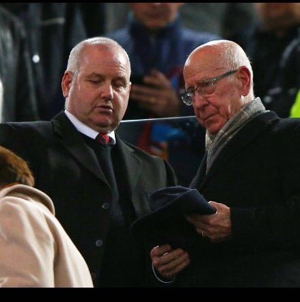 kevandrews1's tweet image. It was an honour. RIP sir bobby 😢💔