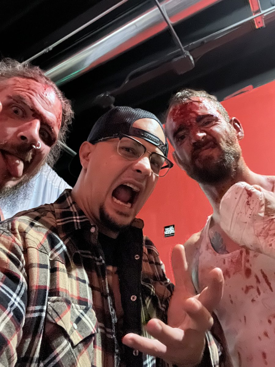 @Thexpwwrestling Theater of Brutality continues tonight in Gary, Indiana!

🎟️xpwchicago2.eventbrite.com 

Here’s @Juicifuge w/ #Masada and #EricDillinger from last night! 

Bands: Handsome Prick & Elbow Deep 

#deathmatch #nwi #grindcore #deathmetal #xpwtob #xpw #jpdub