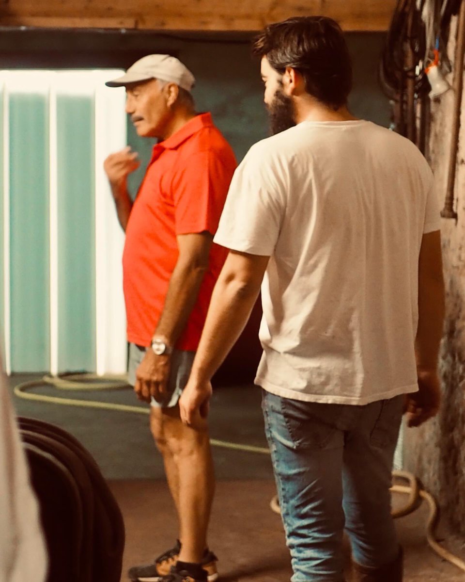 « Le Domaine Gallas devient le Domaine de la Fontaine.
Yves Gallas et son successeur Fabien Malavaud. »
instagram.com/domainedelafon…