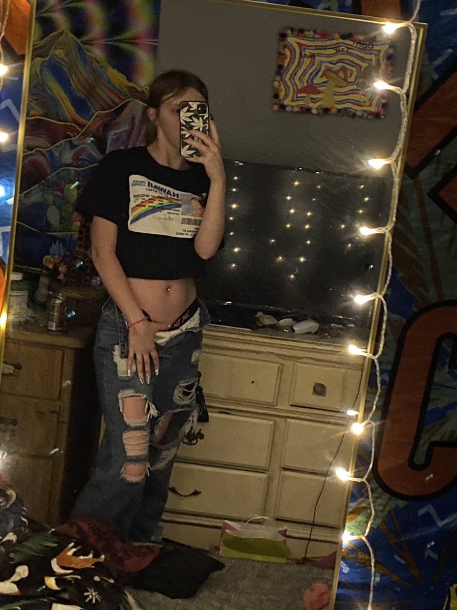 mmiller2k23's tweet photo. Go see my latest posts 
Got one of the best deals yet going on 😁just like the post and leave any size tip and get a strip vid that shows it all 😉
#onlyfan #onlyfansmodel #onlyfanspromo #gyatt #ContentCreator https://t.co/y66wXNn1iR