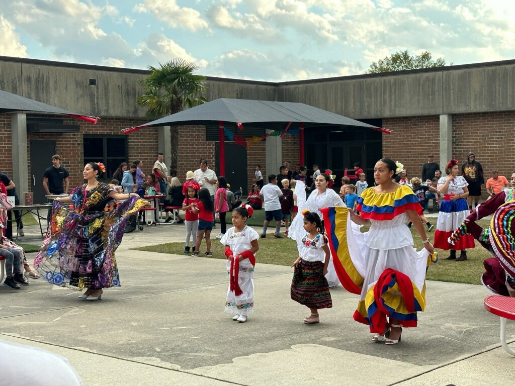 Lex1 World Languages tweet media