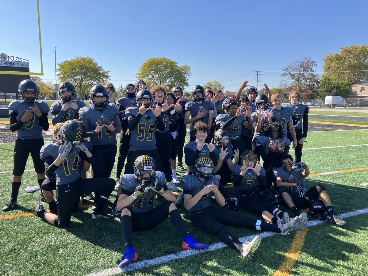 Hinsdale South Athletic Department tweet media