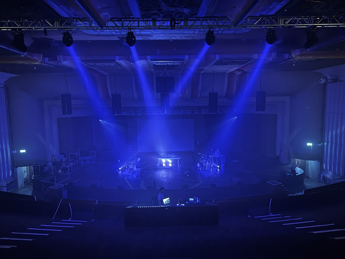 armsandsleepers's tweet photo. Playing in London tonight w/ @HiddenOrchestra 

doors @ 7 pm, I’m on @ 8 pm

@EartHackney 

#armsandsleepers #hiddenorchestra #london https://t.co/eWsCcVp2CY