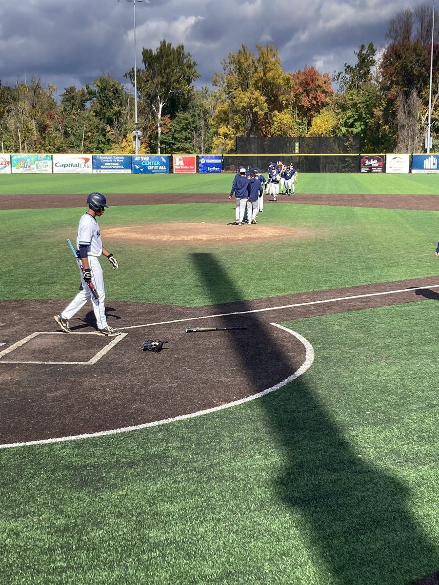 Edwin Thompson tweet media