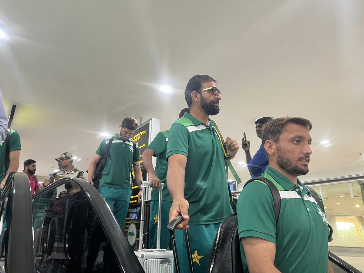 Pakistan team arrives in Chennai for their next 2 #CWC23 matches 🛬

#DattKePakistani
#WeHaveWeWill

#SportsEyePK #CWC23 #SubscribeNow #Subscribe #Follow #Share #Like #Comment