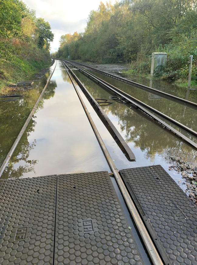 Merseyrail tweet media